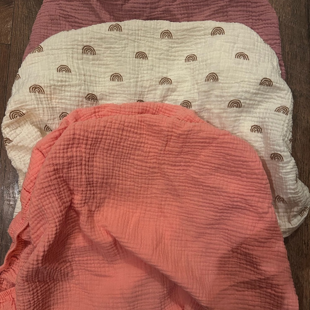 Set of Three 100% cotton mini fitted sheets